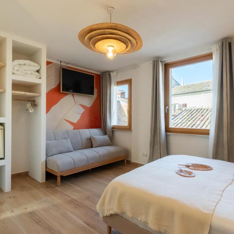 Residenza Tre Cuori - Camera Matrimoniale con Bagno Privato - 2