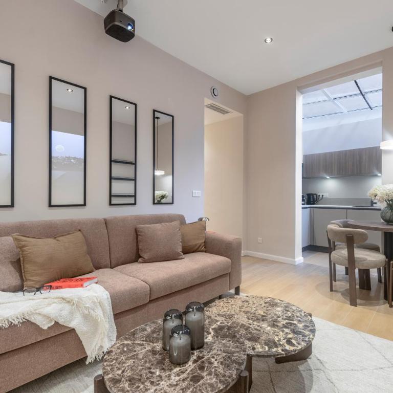 Home cinema - Walking distance to Monaco - Wi-Fi - AC - One-Bedroom Apartment - 1