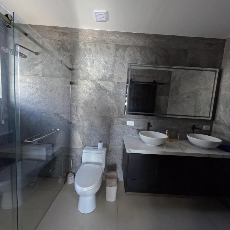 Casa con piscina y espectacular vista al mar - Apartamento de 3 dormitorios - 22