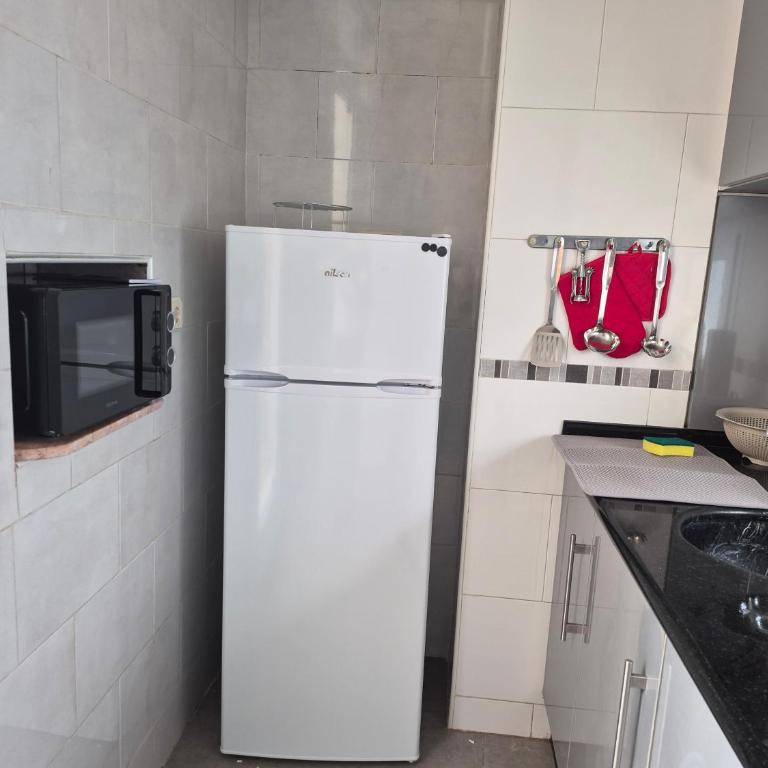 Ático centro con terraza y vistas - One-Bedroom Apartment - 3