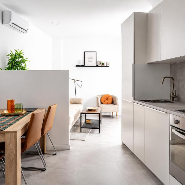 Apartamentos Jara Málaga Centro - Bajo C - Apartamento de 2 dormitorios - 1