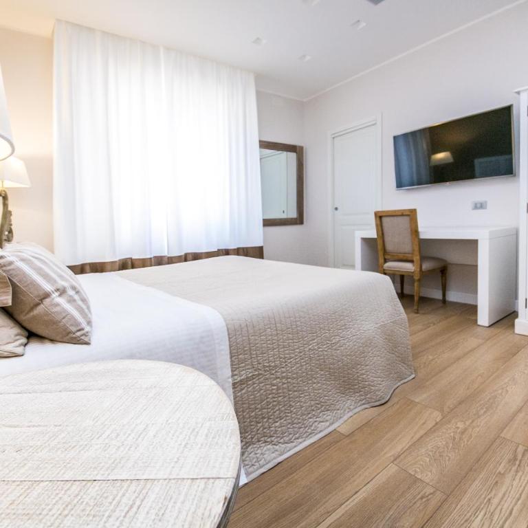 Suite 136 - Superior Double Room - 6