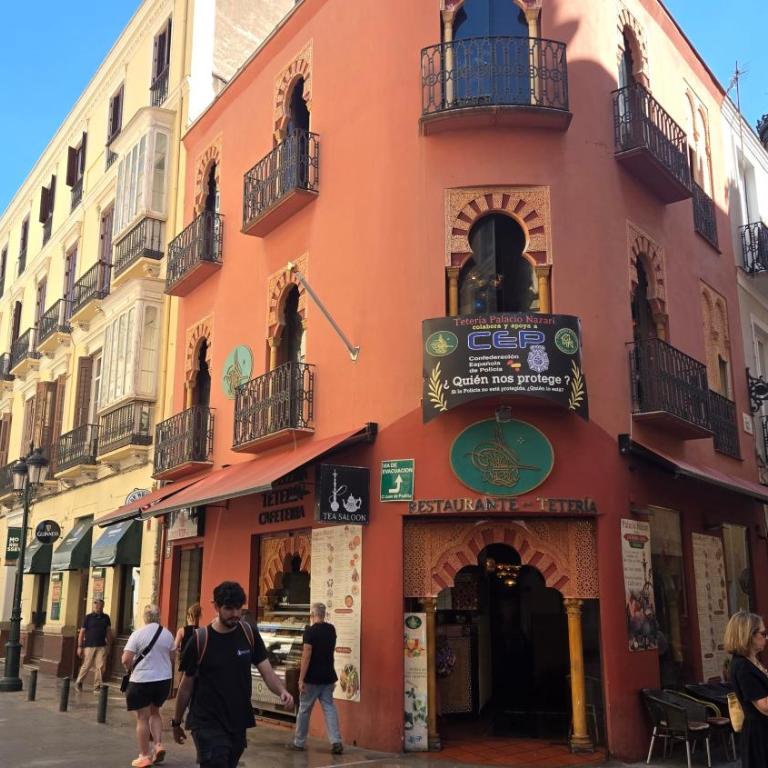 La Terraza del Teatro - Two-Bedroom Apartment with Balcony and Terrace - 14
