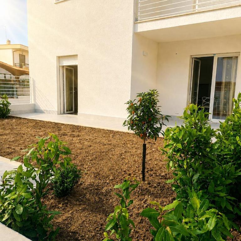 Casa Sorrento - Brand New Apartment with a garden - Two-Bedroom Apartment with Garden View - 7