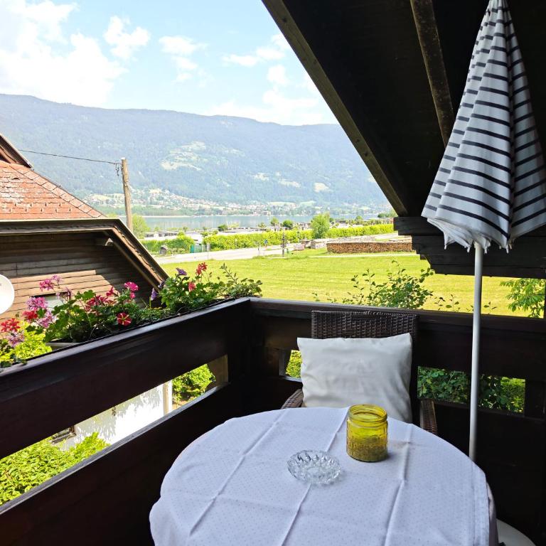Blumenpension Strauss - Ferienwohnungen - Studio mit Balkon - 7