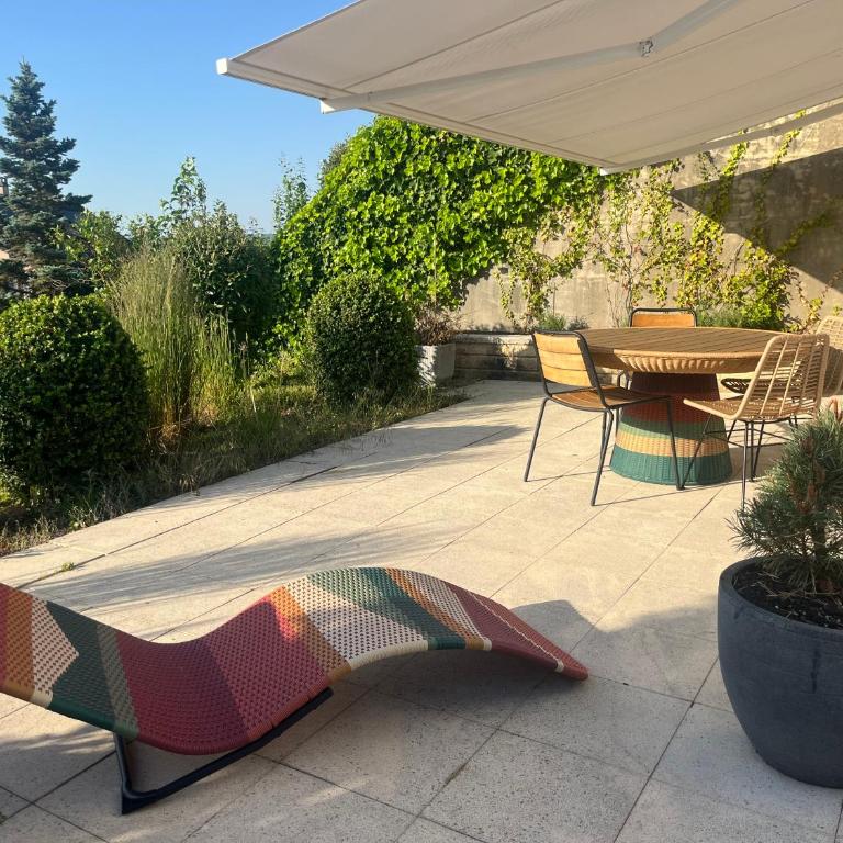 Boho appartement dans villa à Grandson - Deluxe Apartment mit 1 Schlafzimmer und Gartenblick - 16