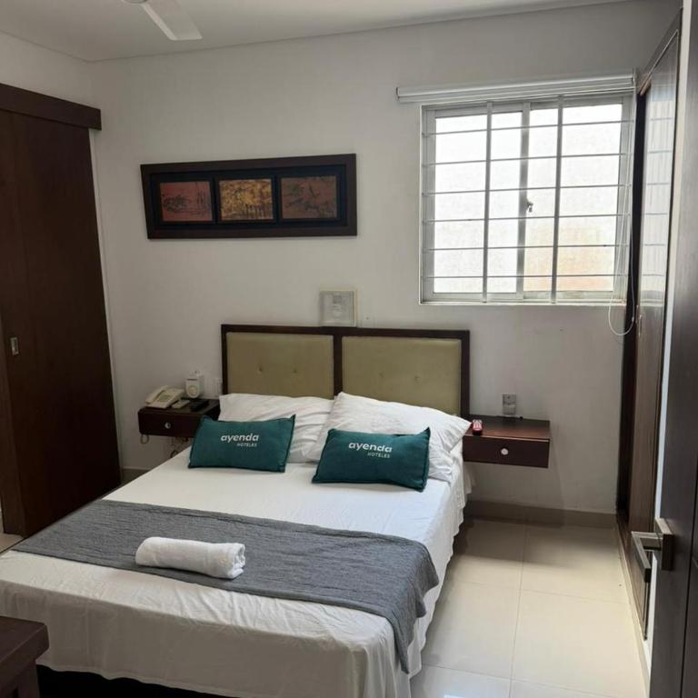 Hotel LHM - Habitación Individual Deluxe - 6
