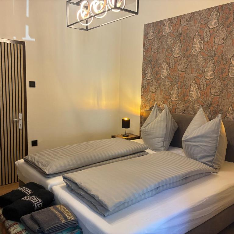 Pension Grum - Doppelzimmer mit Terrasse - 4