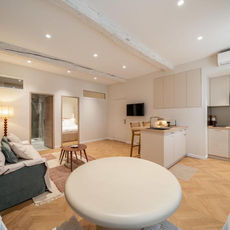 Charming AC apartment in Antibes Old Town walk everywhere - Appartamento - 10