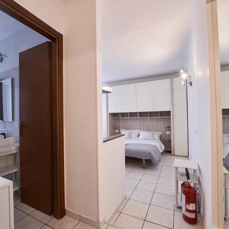 Duomo 3 stops M3 - Charming Suite Roman Door - Appartamento con 1 Camera da Letto - 7