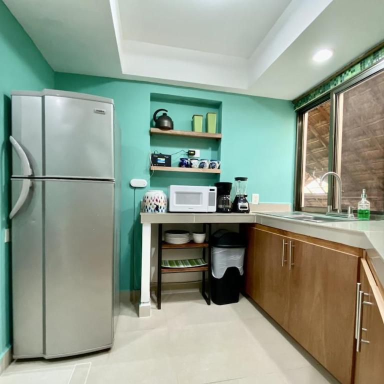 Beachside Penthouse with Pool & Balcony - Apartamento de 3 dormitorios - 9