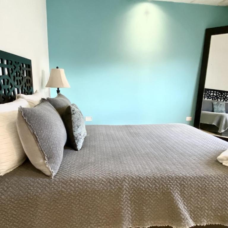 Beachside Penthouse with Pool & Balcony - Apartamento de 3 dormitorios - 20