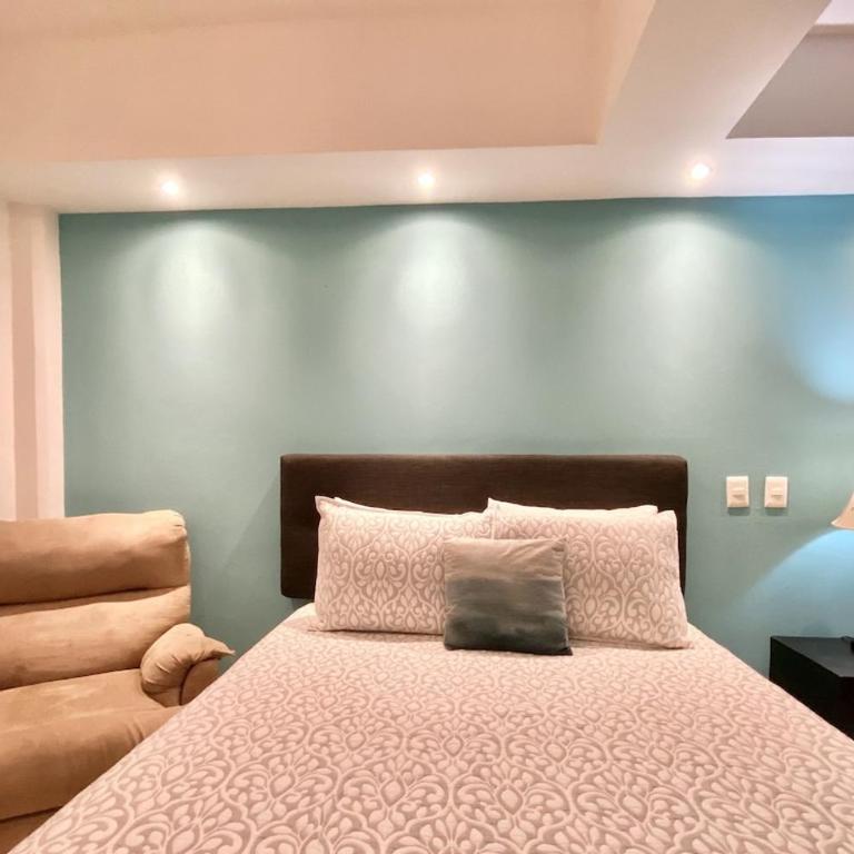Beachside Penthouse with Pool & Balcony - Apartamento de 3 dormitorios - 29