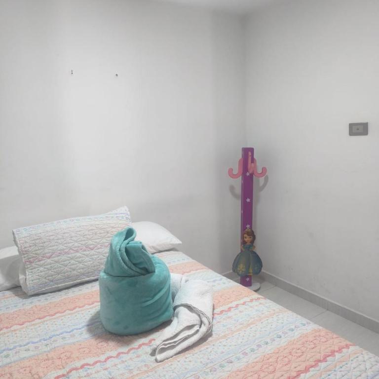 apartamento vacacional yel - Three-Bedroom Apartment - 4