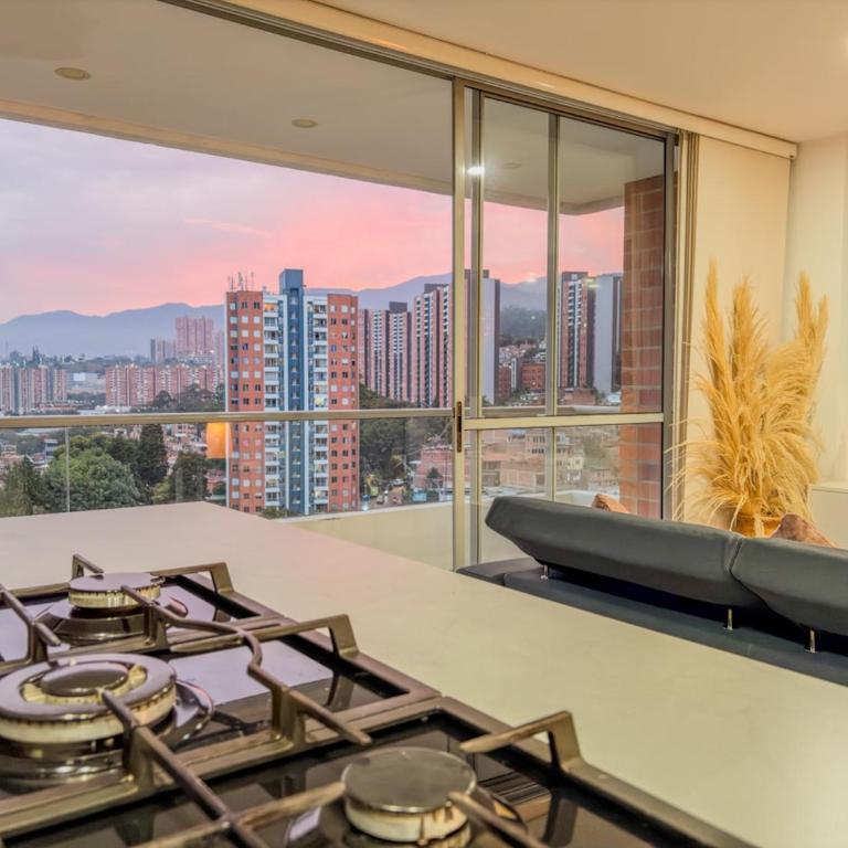 3br apt AC with pool gym sauna, Bbq 10 min Poblado - Apartamento de 3 dormitorios - 6
