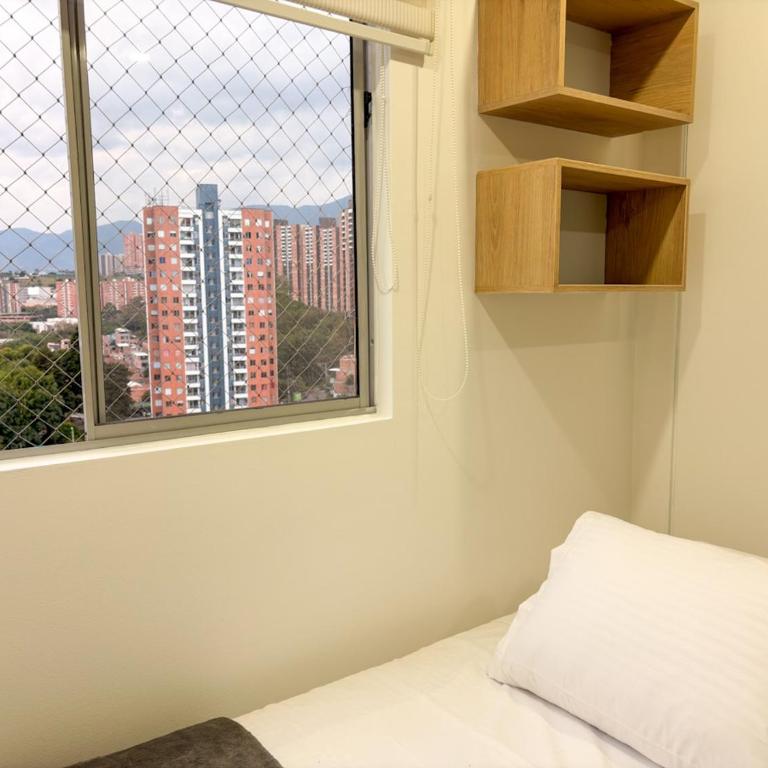 3br apt AC with pool gym sauna, Bbq 10 min Poblado - Apartamento de 3 dormitorios - 17