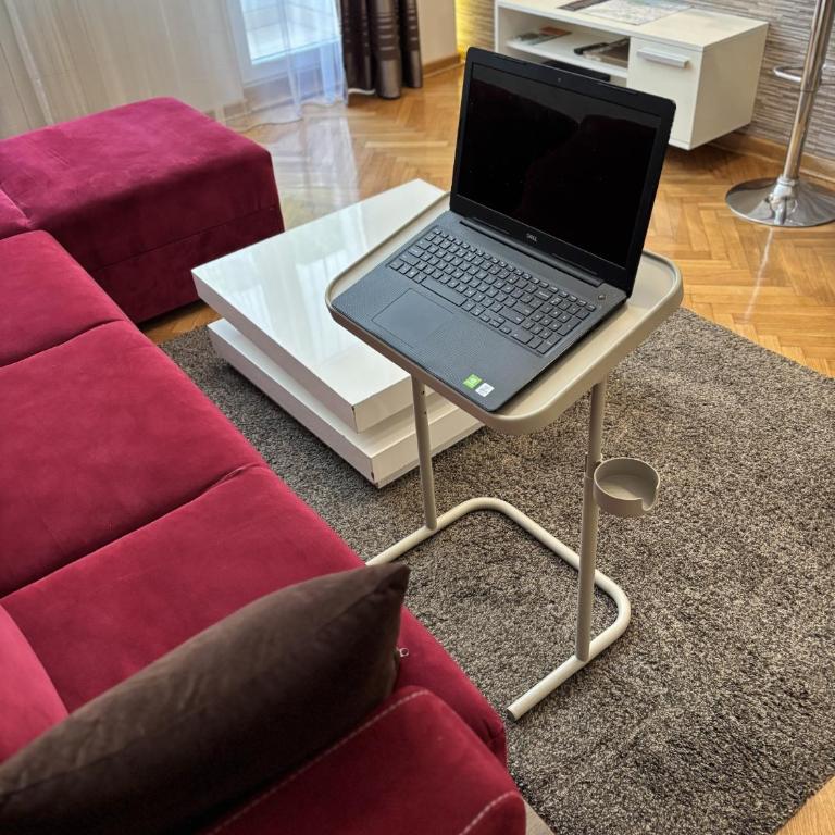 Apartments King Milan, City Center - Hébergement Lit King-Size Milan Rouge - 29