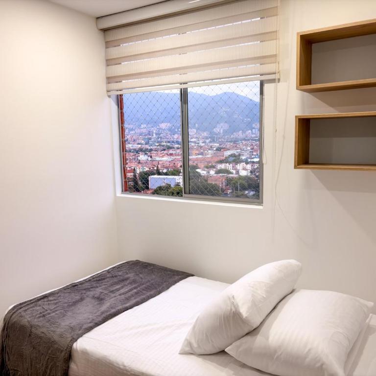 3br apt AC with pool gym sauna, Bbq 10 min Poblado - Apartamento de 3 dormitorios - 37