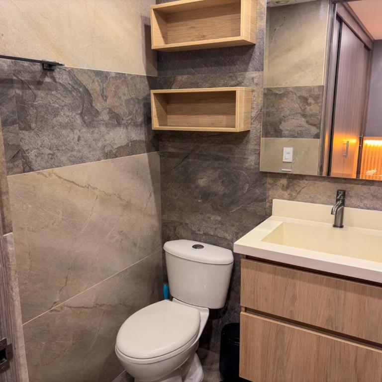 3br apt AC with pool gym sauna, Bbq 10 min Poblado - Apartamento de 3 dormitorios - 39