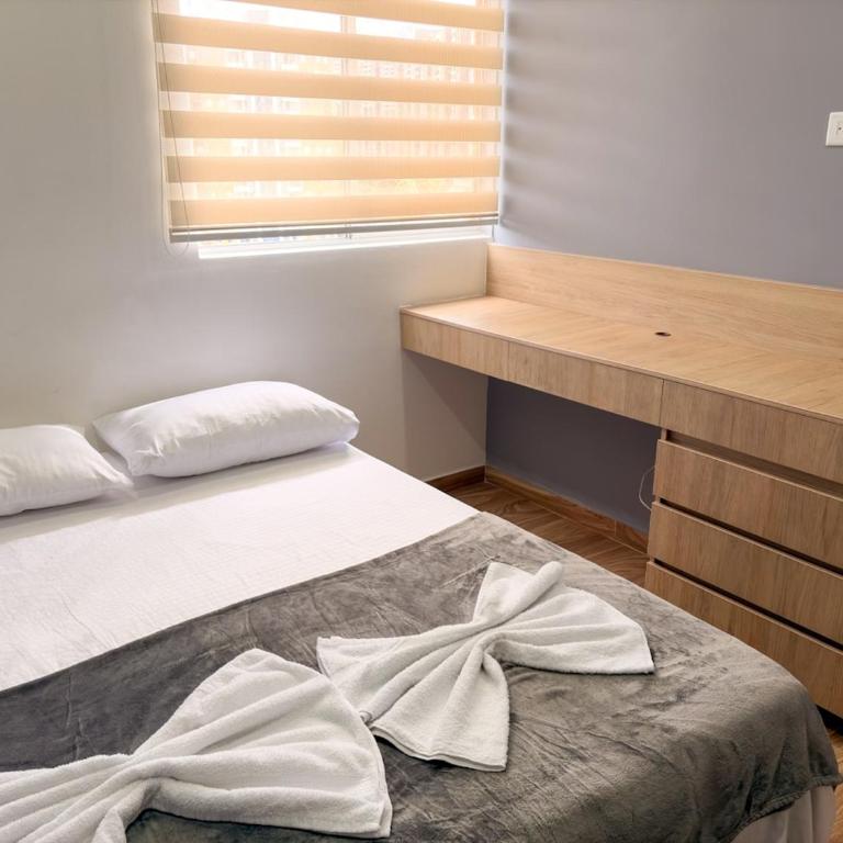 3br apt AC with pool gym sauna, Bbq 10 min Poblado - Apartamento de 3 dormitorios - 40