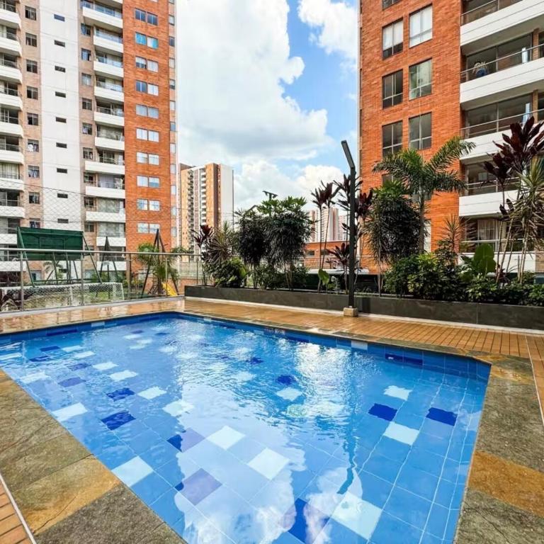 3br apt AC with pool gym sauna, Bbq 10 min Poblado - Apartamento de 3 dormitorios - 65