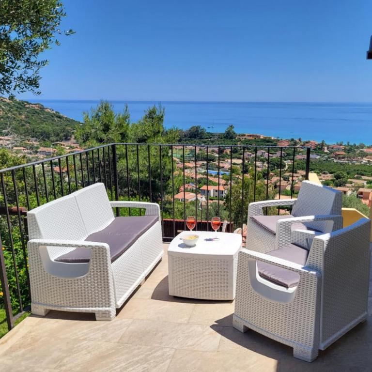 Villetta Mare e Sole - vista mare, giardino privato, vicino spiaggia - Casa con 2 Camere da Letto - 4