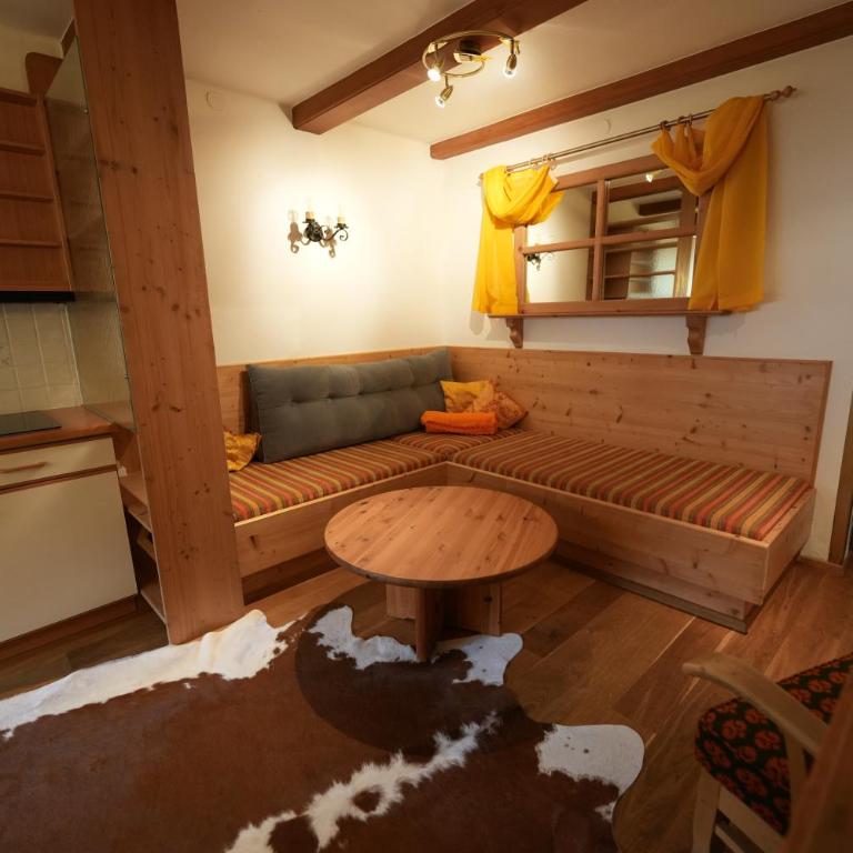 Apartmentpension Hillebrand - One-Bedroom Apartment with Balcony and Mountain View - 10