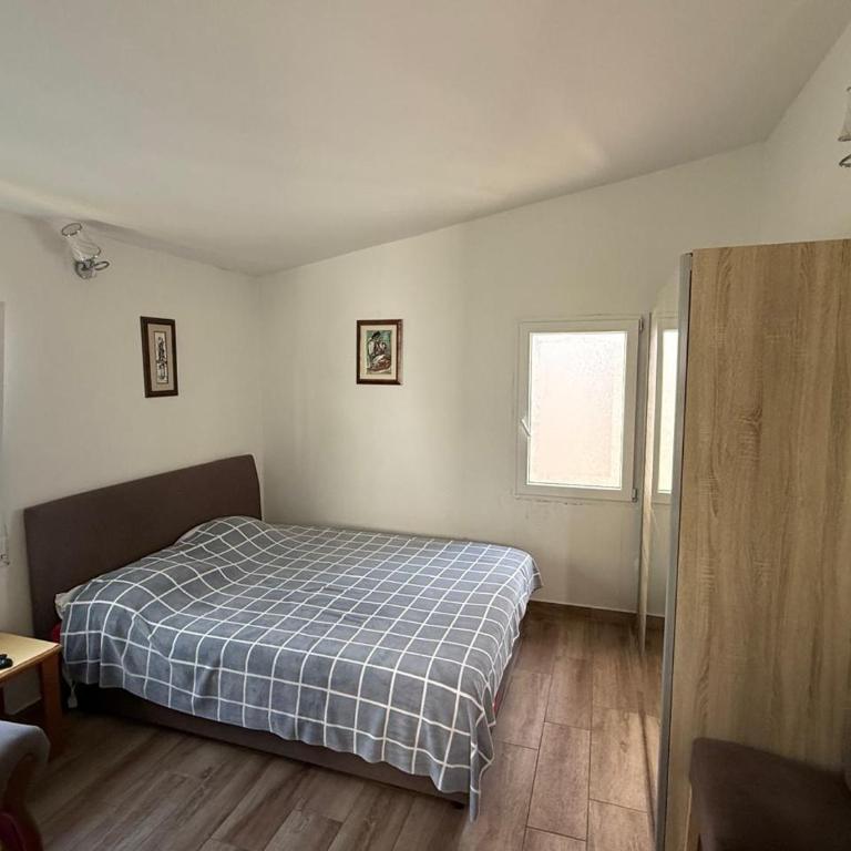 Apartmani Popovic, trokrevetni studio 2 - One-Bedroom Apartment - 6