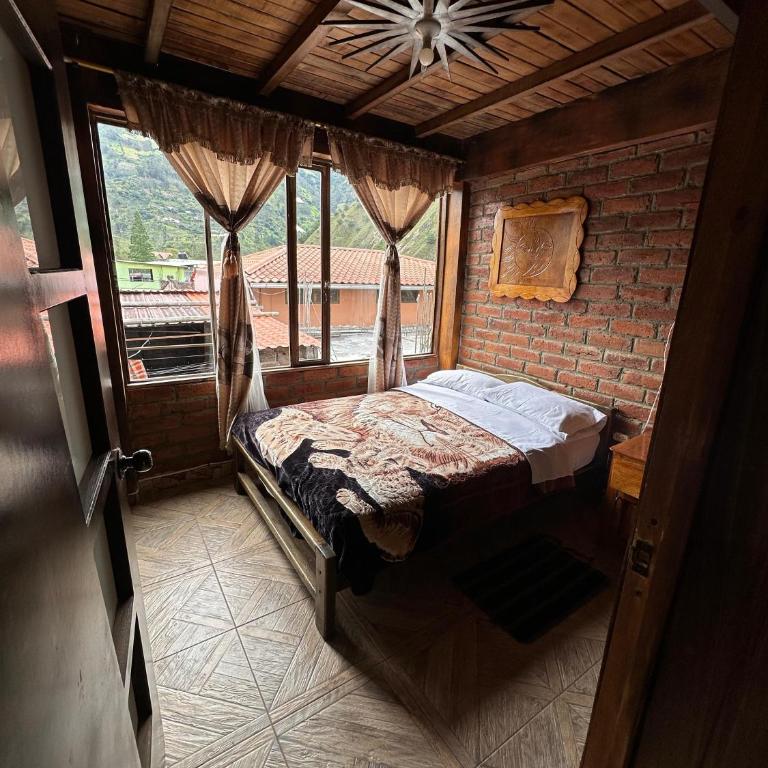 Bonito departamento céntrico con cocina y parqueadero - Apartamento de 3 dormitorios - 4
