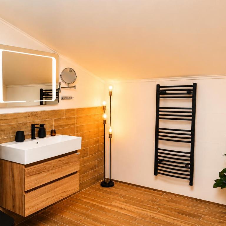 Luxury Sea Residence by Kristina - Deluks Dvokrevetna Soba sa Bračnim Krevetom - 2