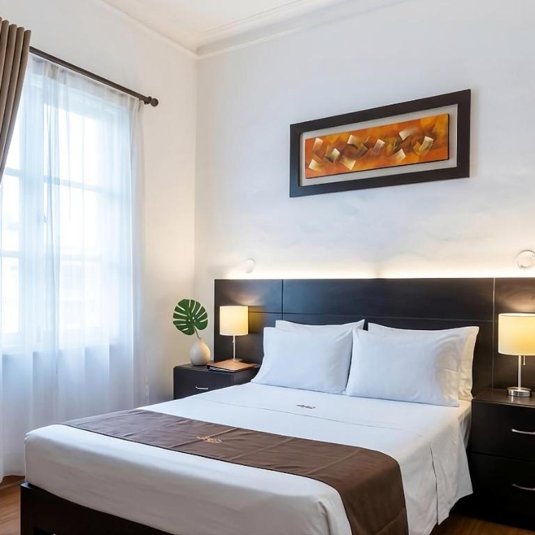Deville Inn - Double Room with Private Bathroom - 5