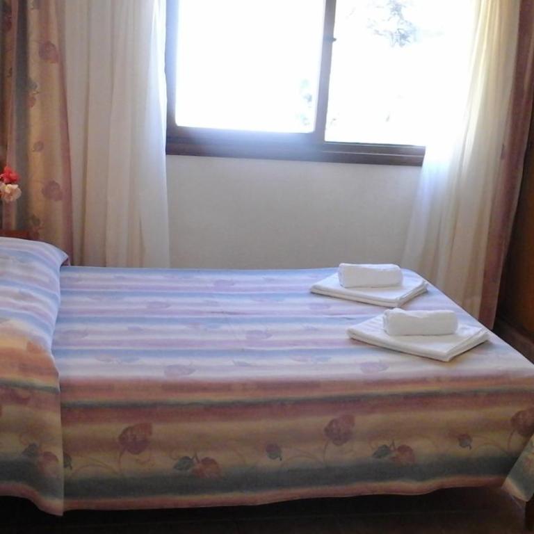Hotel Mariska Dos Estrellas Superior - Habitación Doble Estándar - 4