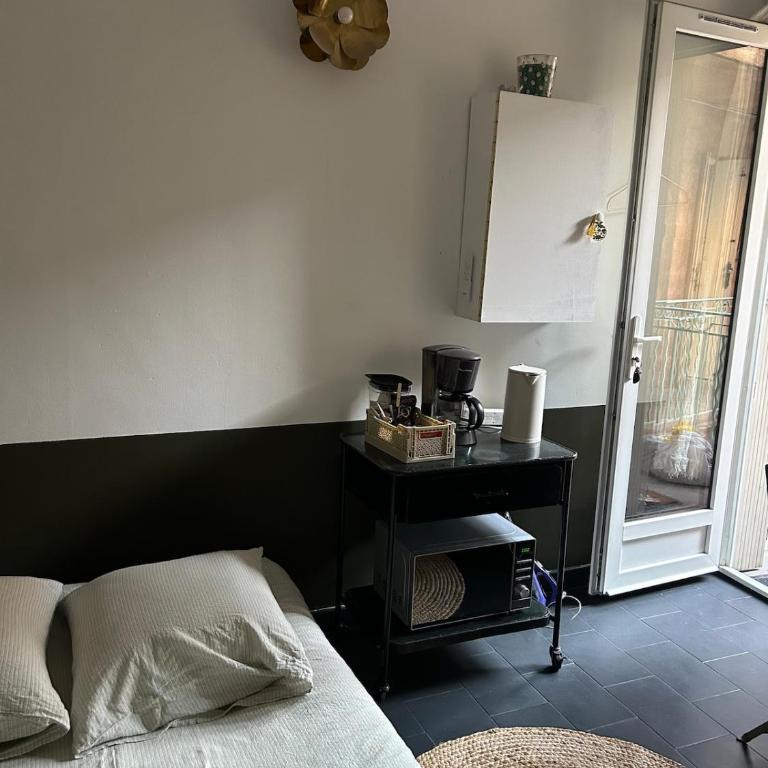 Charmant studio dans le centre historique - Apartment mit 1 Schlafzimmer - 9
