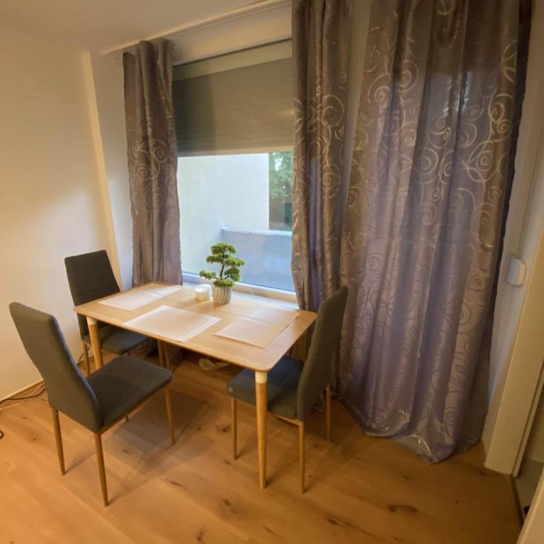 Quiet, cozy apartment near the center - Apartamento de 1 dormitorio - 2