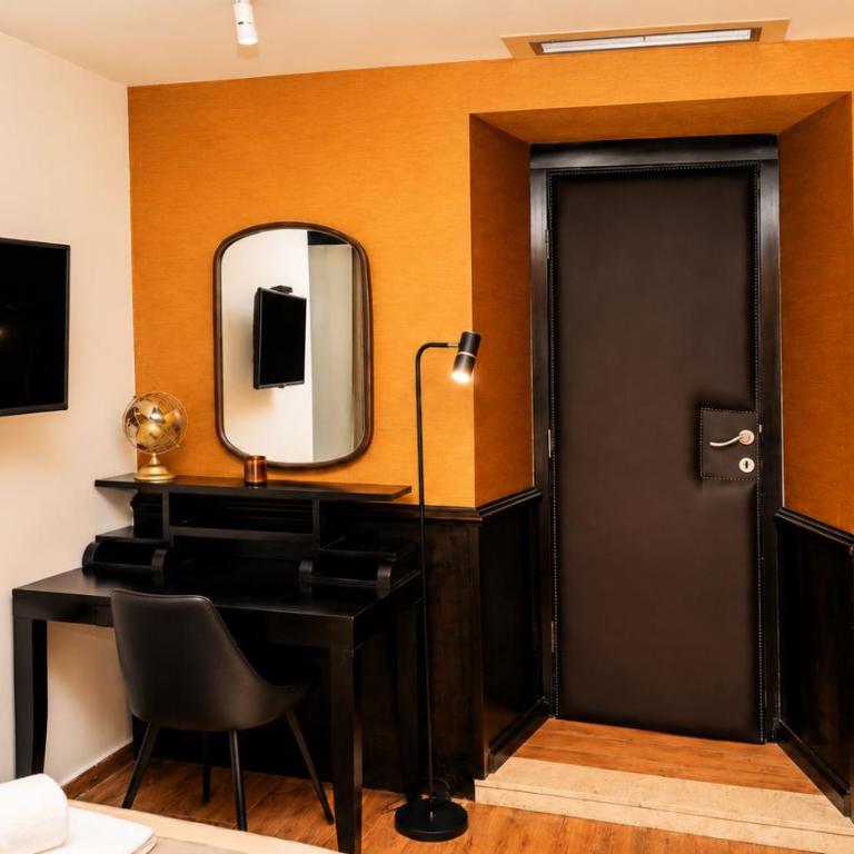 Luxury Sea Residence by Kristina - Dvokrevetna Soba sa Bračnim Krevetom i Pogledom na More - 17