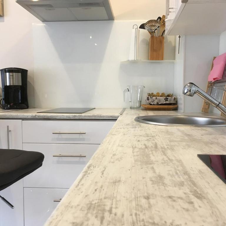 Central with Panorama View, Pool & Home Office - Apartamento de 1 dormitorio - 9