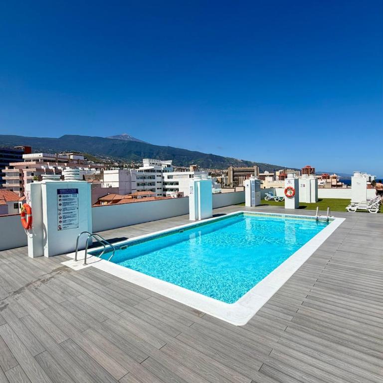 Central with Panorama View, Pool & Home Office - Apartamento de 1 dormitorio - 56