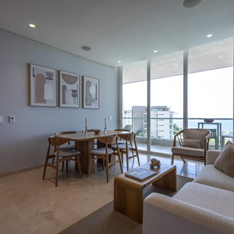 Luxe 2-BR Ocean-View Apartment with Pool Gym & Spa - Apartment - 9