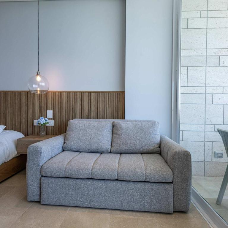 Luxe 2-BR Ocean-View Apartment with Pool Gym & Spa - Apartment - 19