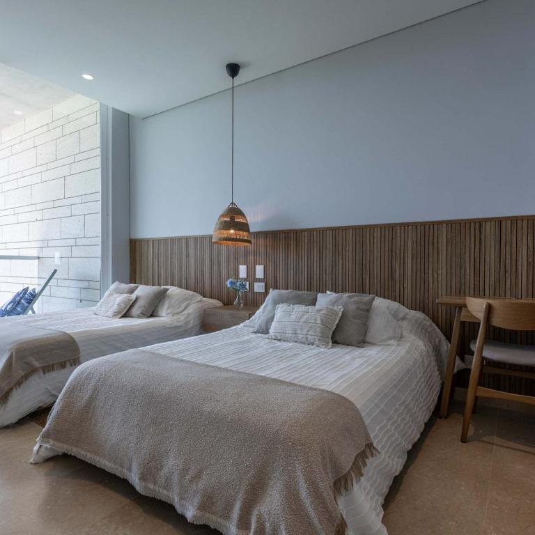 Luxe 2-BR Ocean-View Apartment with Pool Gym & Spa - Apartment - 20
