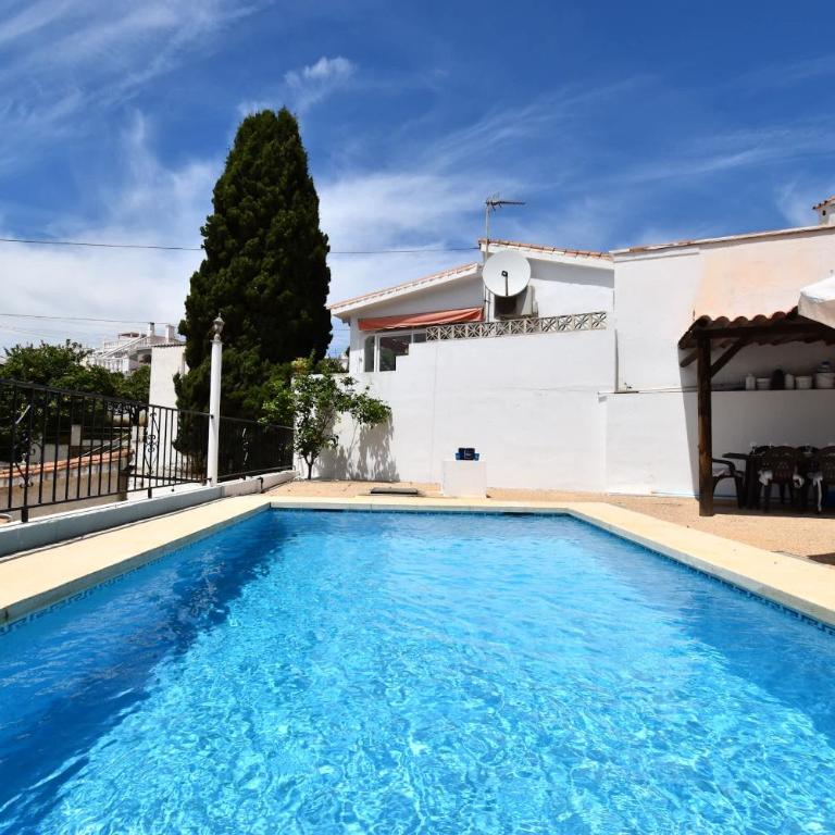 Two Villas with Private Pool by Beach - Apartamento - 1