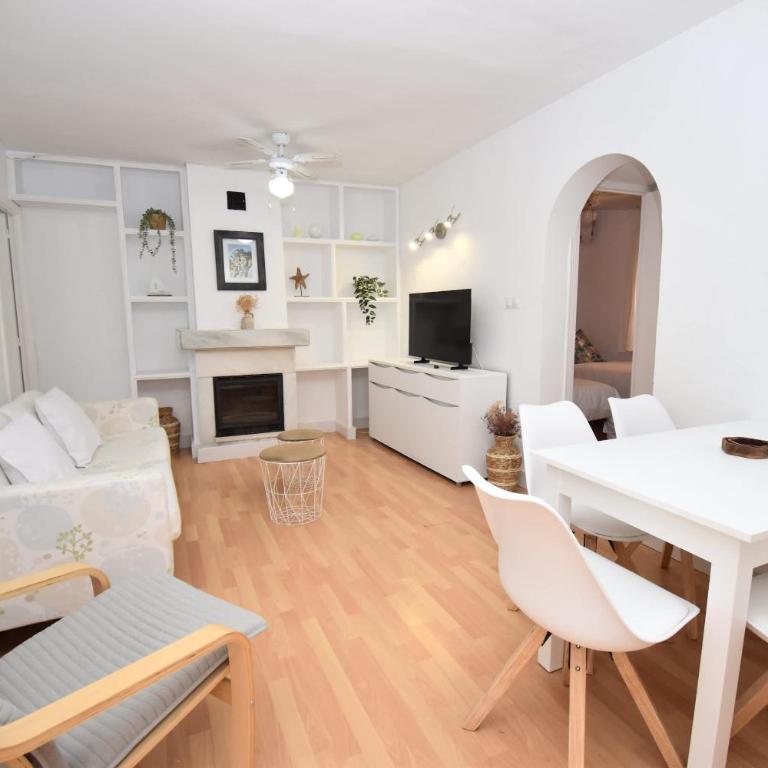 Two Villas with Private Pool by Beach - Apartamento - 3