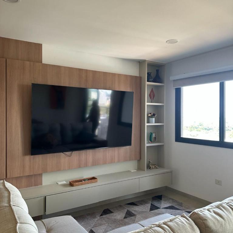Prime Location 2BR Apt in Ciudad del Este - Apartment - 24