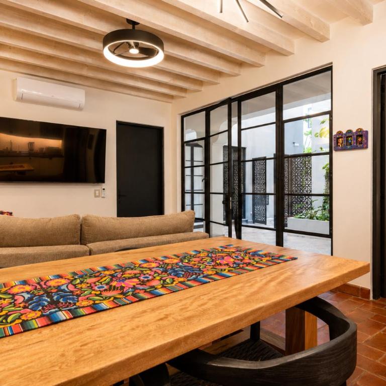 Paseo del Centro I Boutique Condos I Centro Histórico - Suite Junior con vistas al jardín - 2
