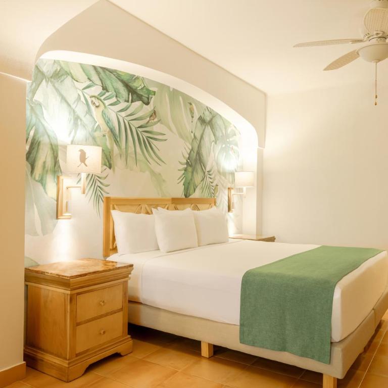 Iberostar Selection Paraíso Lindo - All Inclusive - Junior Suite Near Pool - 1