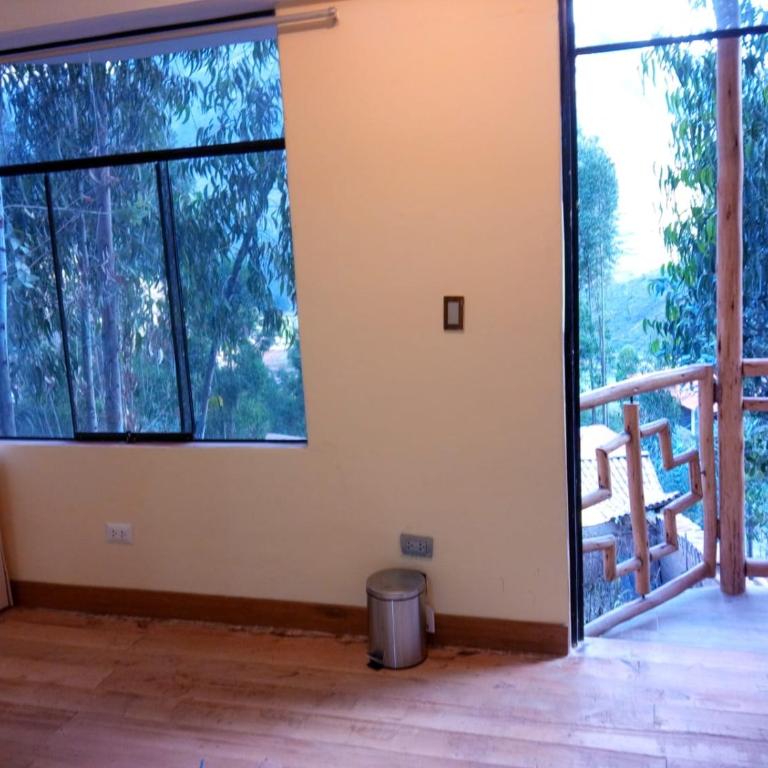 Mountain View-Pisac Hostal - Double Room with Mountain View - 1