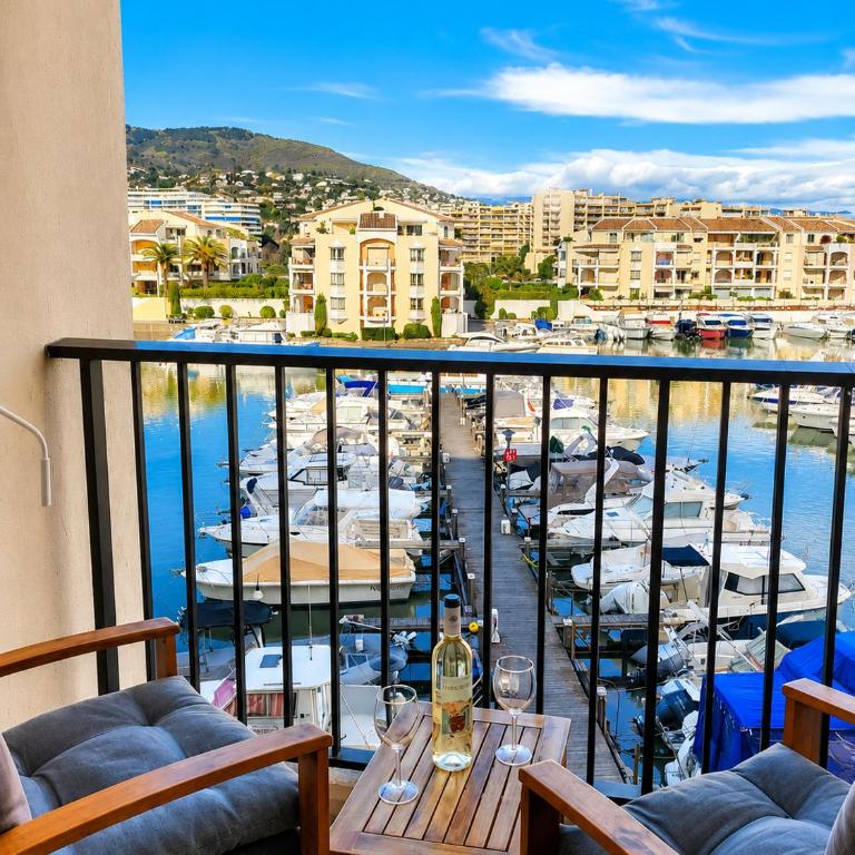 Ginkgo Studio - piscine, proche de la mer, Golf, WIFI - Monolocale con Vista Montagna - 9
