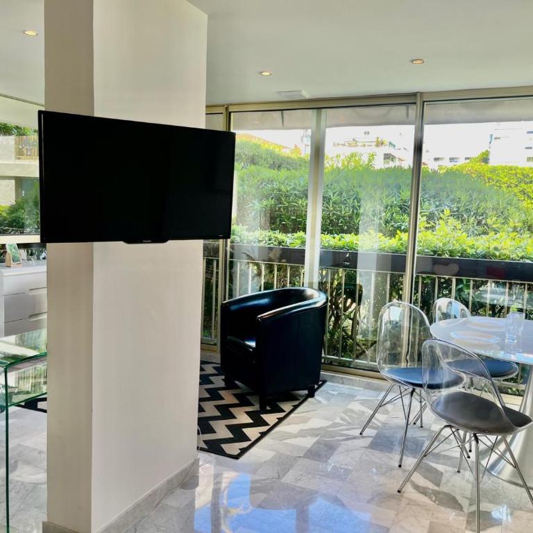 Résidence Exceptionnelle - Appartement Standing avec Plage privée, Piscine, Tennis, Parking - Appartement 1 Chambre - 7