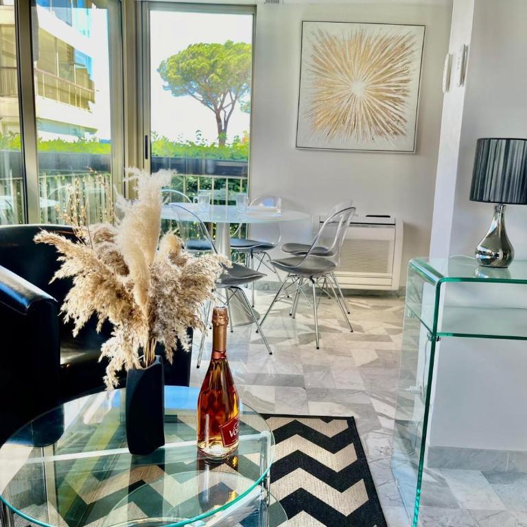 Résidence Exceptionnelle - Appartement Standing avec Plage privée, Piscine, Tennis, Parking - Appartement 1 Chambre - 3