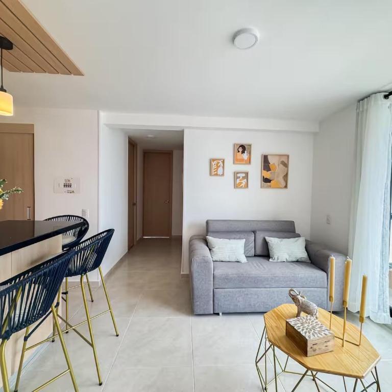 Apto Moderno y Confort - Ubicación Privilegiada - Two-Bedroom Apartment - 7